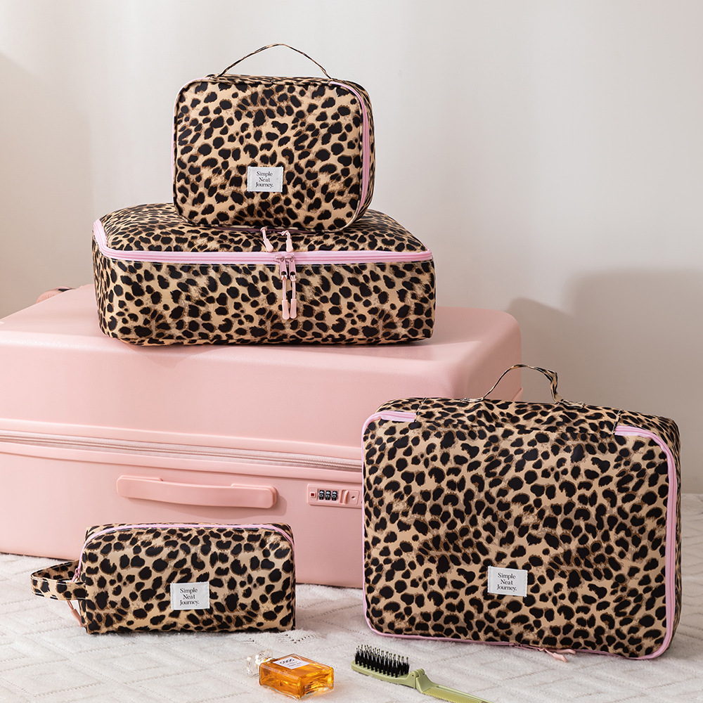 Косметичка-органайзер для путе – обзор и цена Women Accessories List