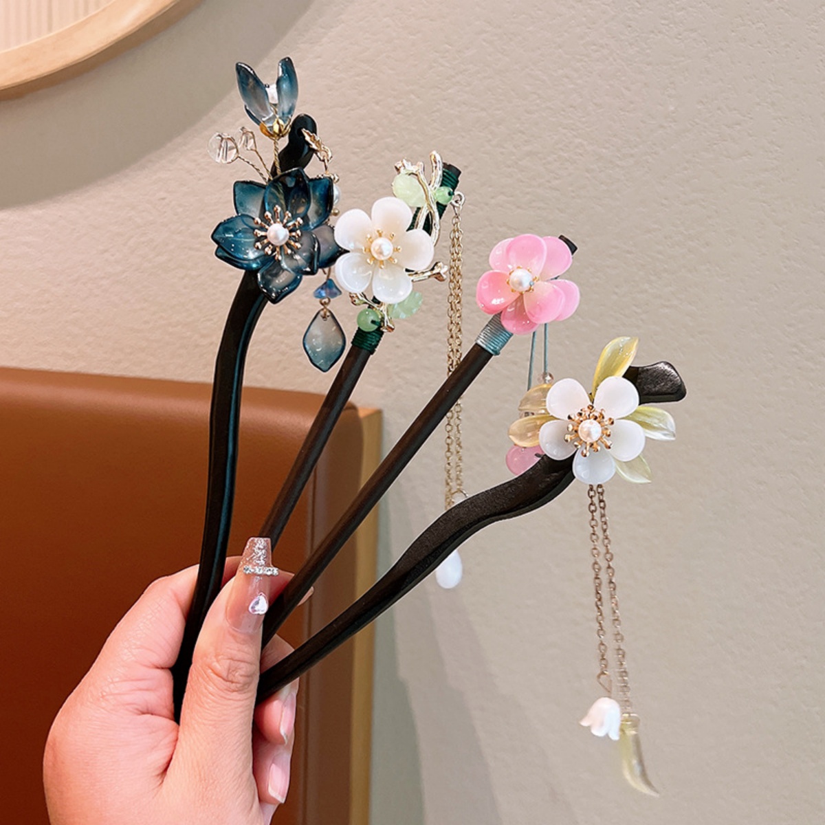 Изысканная деревянная заколка  – обзор и цена Women Accessories For Hand